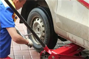 东丰附近拖车24小时服务热线电话