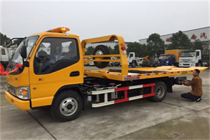 东丰哪里有拖车服务