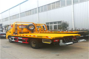 东丰附近拖车救援搭电