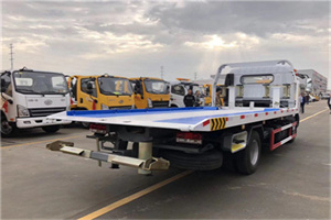 东丰汽车救援补胎